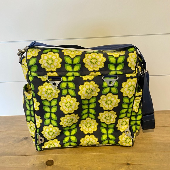 Petunia Pickle Bottom Diaper Bag - Picture 7 of 8